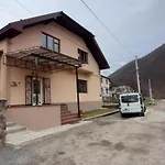 Hotel у васі