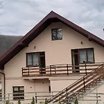Hotel у васі *