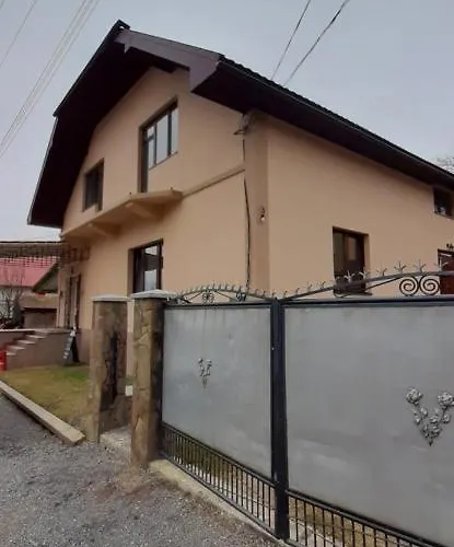 Hotel у васі Swaljawa